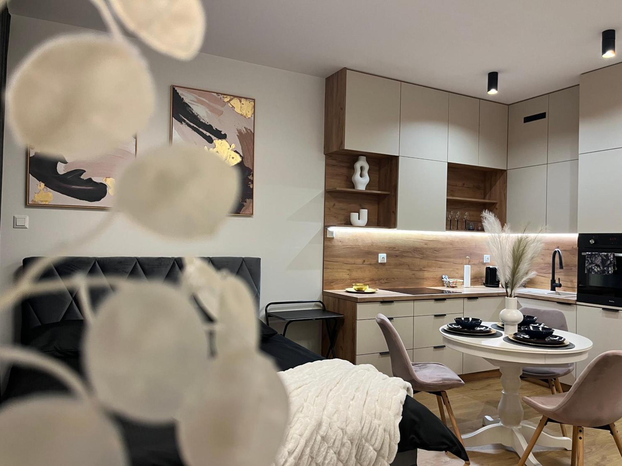 Apartament Nova Klonova Porto Kielce Zewnętrze zdjęcie