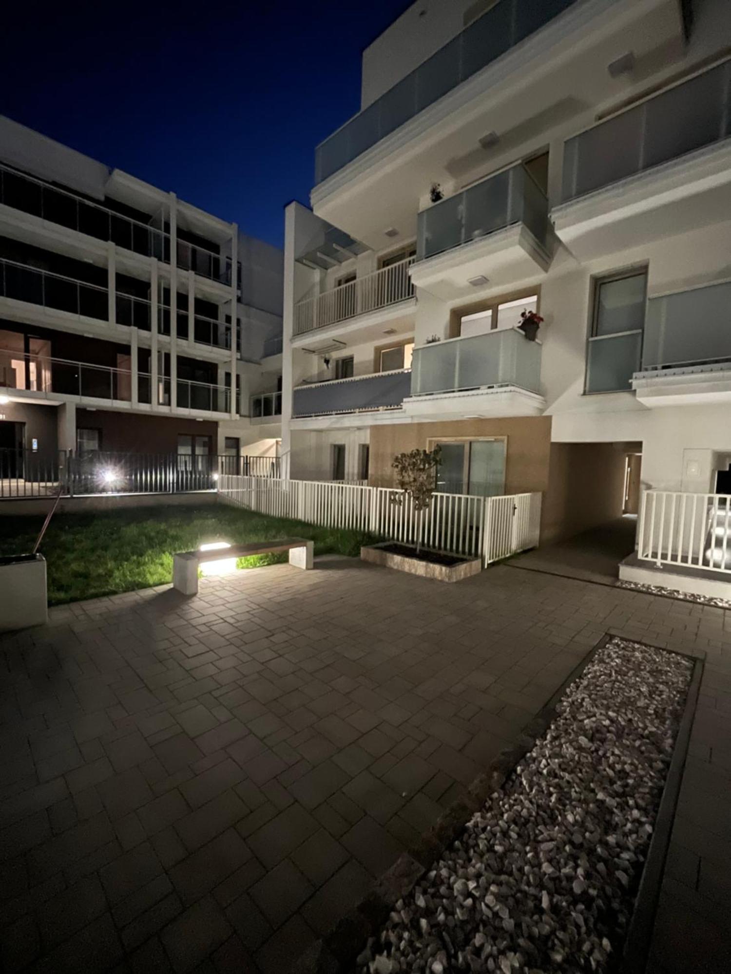 Apartament Nova Klonova Porto Kielce Zewnętrze zdjęcie